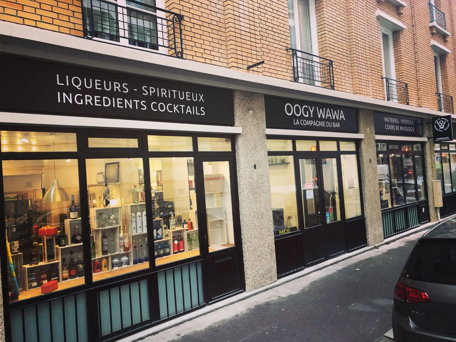 La façade du magasin pour cocktails | OOGY WAWA Paris 15